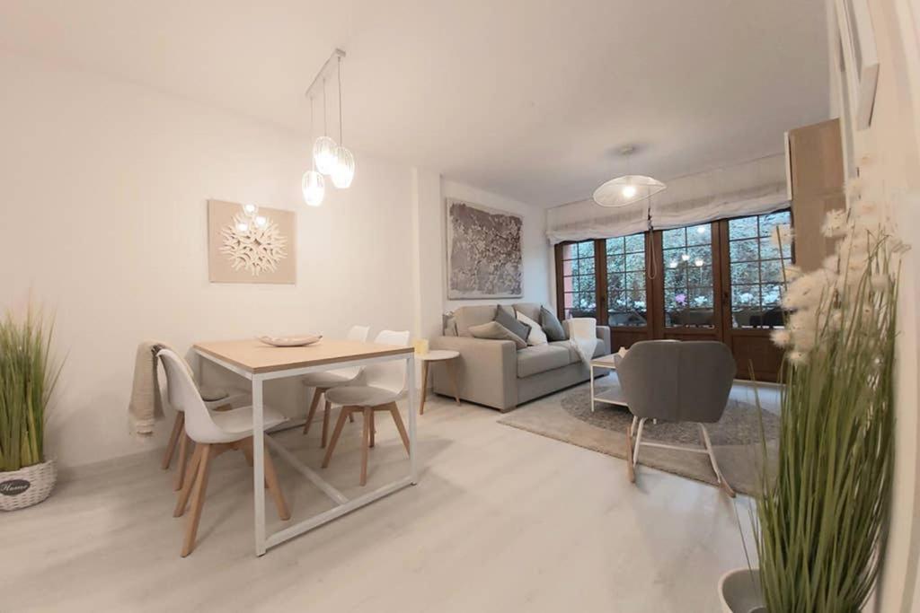 Nuevo-Casco Historico-Parking Gratuito. Apartment Oviedo Ngoại thất bức ảnh