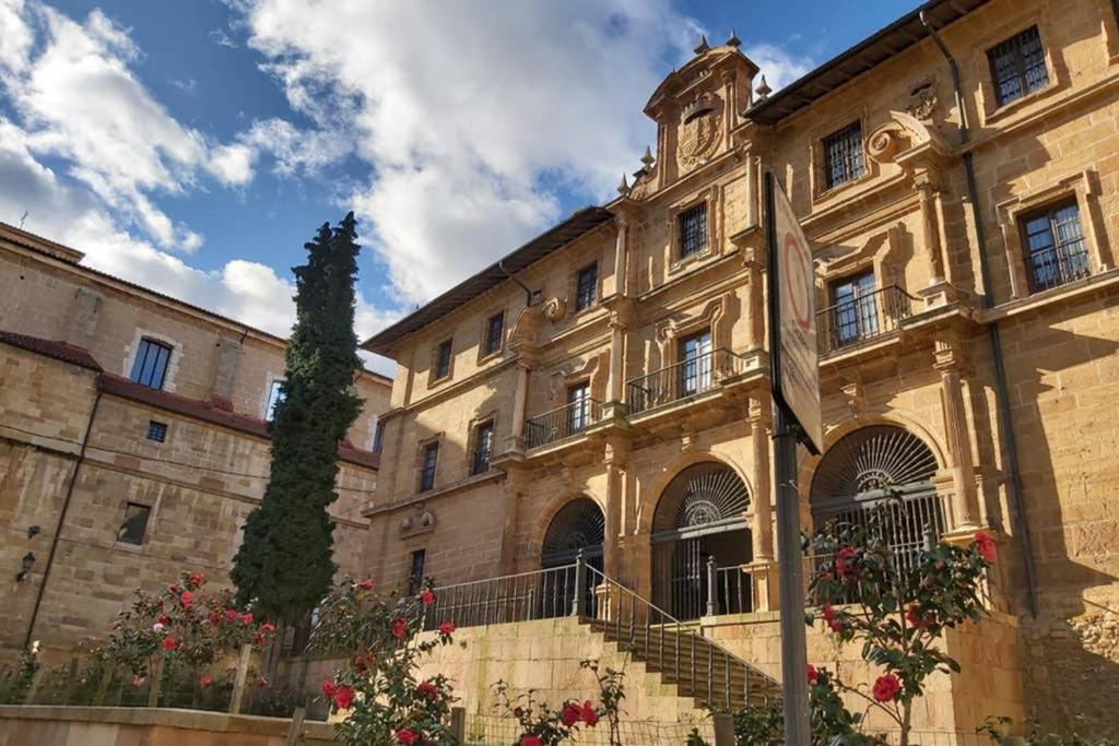 Nuevo-Casco Historico-Parking Gratuito. Apartment Oviedo Ngoại thất bức ảnh